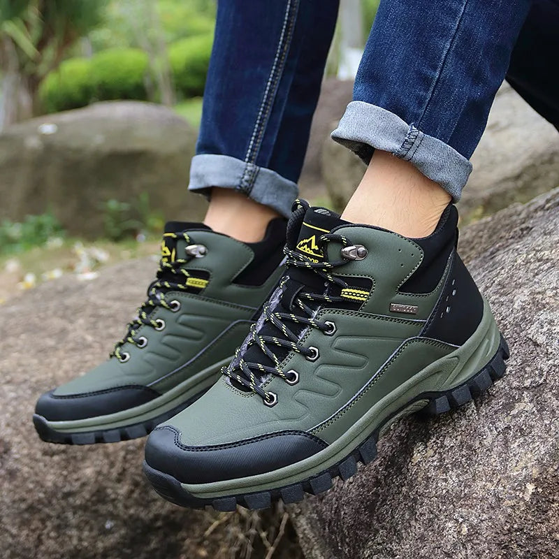 Brand Winter Men's Boots Warm Men's Snow Boots High Quality Leather Men Sneakers Outdoor Men Hiking Boots Work Shoes Size 39-46