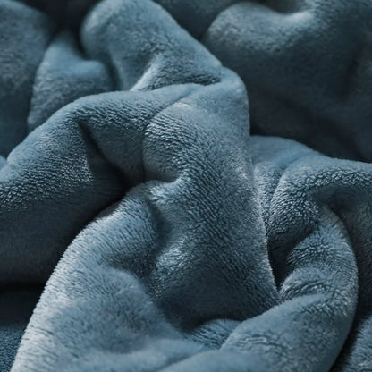 Super Soft Warm Throw Blanket Three-Layer Thick Velvet Solid Color Bedspread Coral Fleece Home Throws Adult Bed Cover Winter