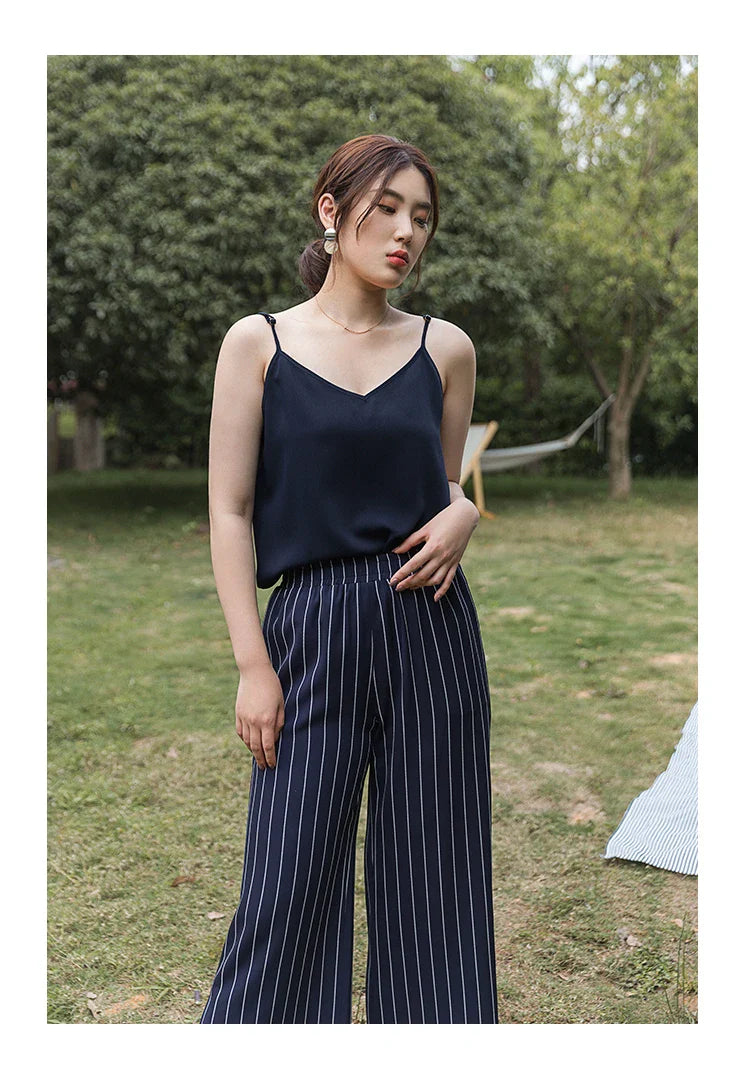 Casual Streetwear Women Cami Tops Sexy V Neck Summer Black Tank White Elegant Sleeveless Cute Ladies Clothes