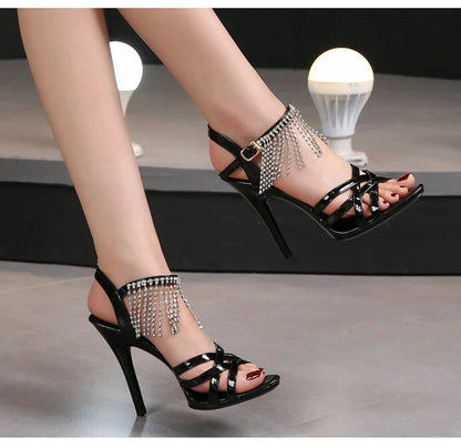 Passarela Modelo Salto Alto Stiletto Plataforma Sexy 11cm Sandálias Femininas Verão Vermelhas Sapatos de festa Sandálias Femininas de Tiras Cruzadas Tamanho 43