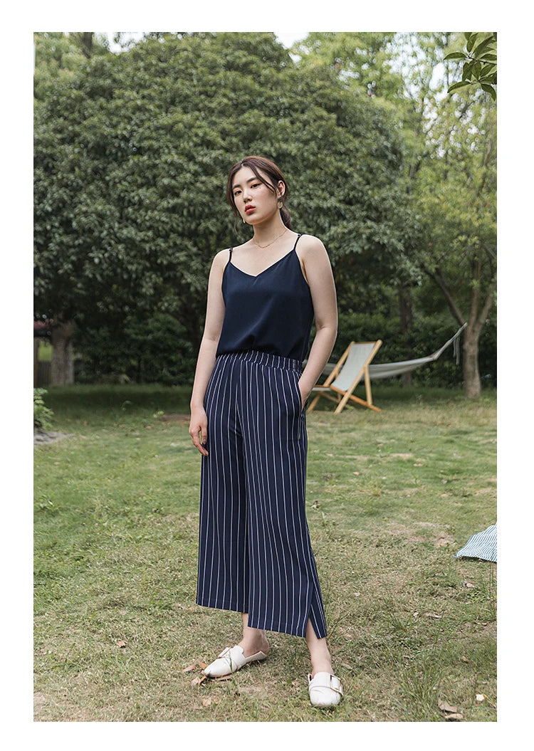 Casual Streetwear Women Cami Tops Sexy V Neck Summer Black Tank White Elegant Sleeveless Cute Ladies Clothes