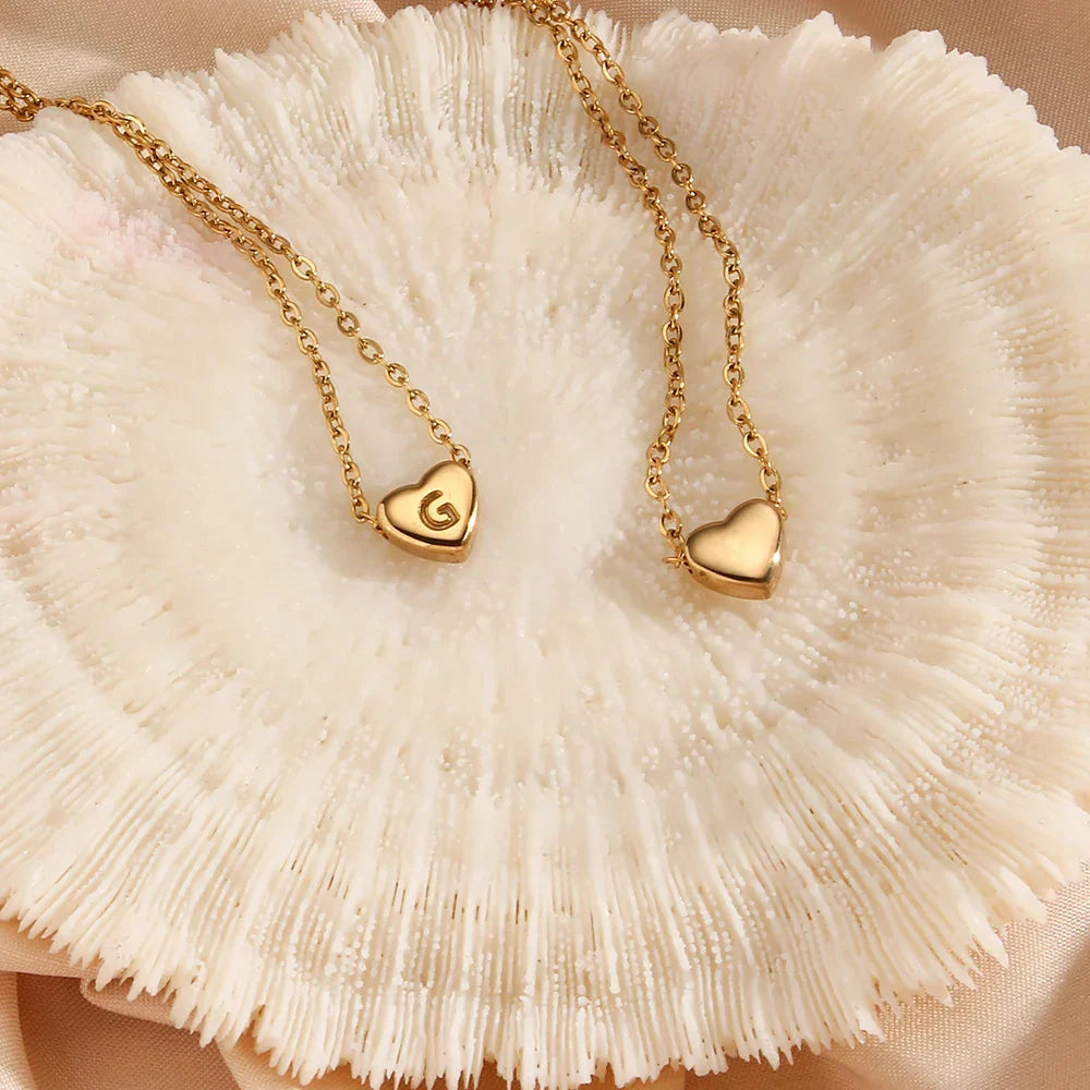 Minimalist Small Love Initial Necklace Jewelry Stainless Steel 18k Gold Plated Mini Heart Letter Pendant Necklace