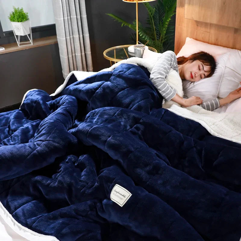 Super Soft Warm Throw Blanket Three-Layer Thick Velvet Solid Color Bedspread Coral Fleece Home Throws Adult Bed Cover Winter