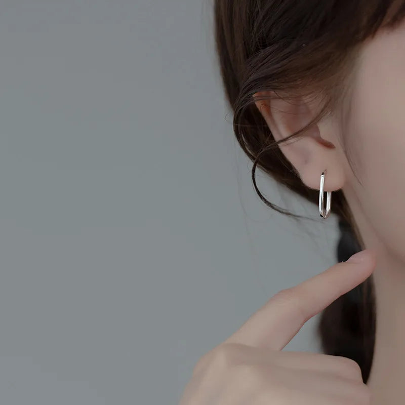 925 Sterling Silver Simple Oval Glossy Huggies Ear Buckle for Women Fashion Bohemian European piercing Earrings Jewelry