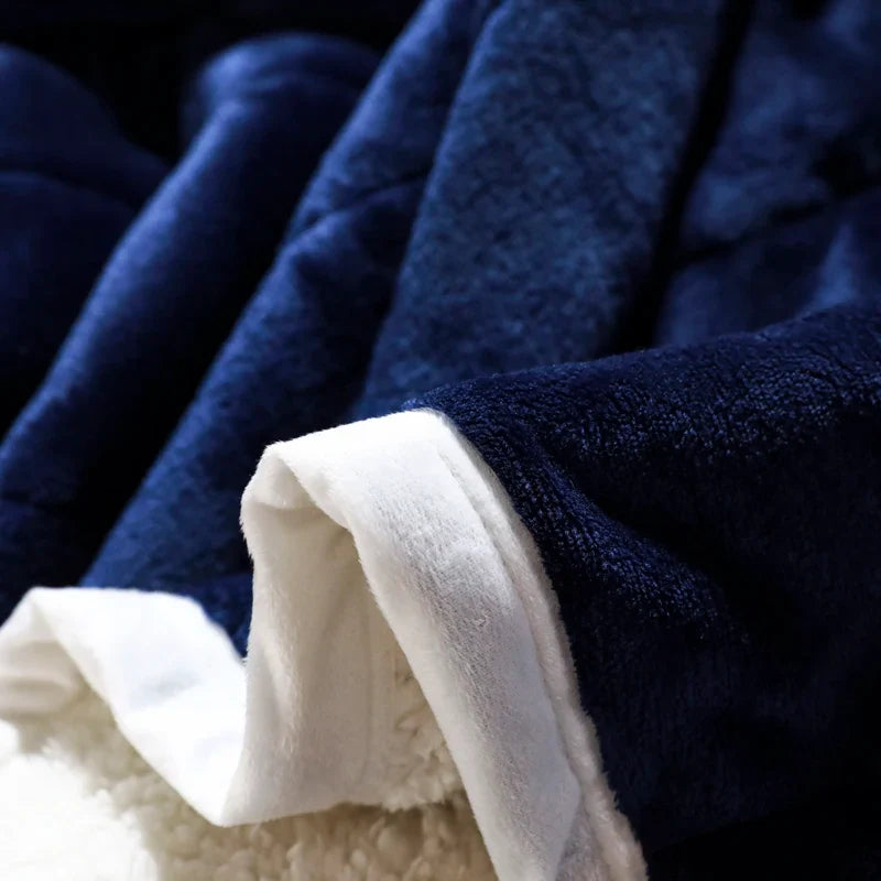 Super Soft Warm Throw Blanket Three-Layer Thick Velvet Solid Color Bedspread Coral Fleece Home Throws Adult Bed Cover Winter