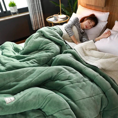 Super Soft Warm Throw Blanket Three-Layer Thick Velvet Solid Color Bedspread Coral Fleece Home Throws Adult Bed Cover Winter