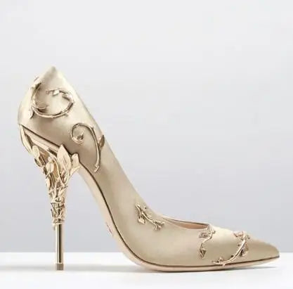 Scarpins Femininos Elegantes de Seda 10CM Salto Alto Flor de Metal Sapatos de Noiva Bico Fino Sapatos de Salto Alto Scarpins de Festa Femininos Pretos