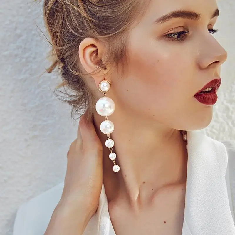 Best Selling Wild Fashion Simple Pearl Bean  Earrings Style Women Girls Earrings Jewelry Wholesale Crystal Earrings Brincos