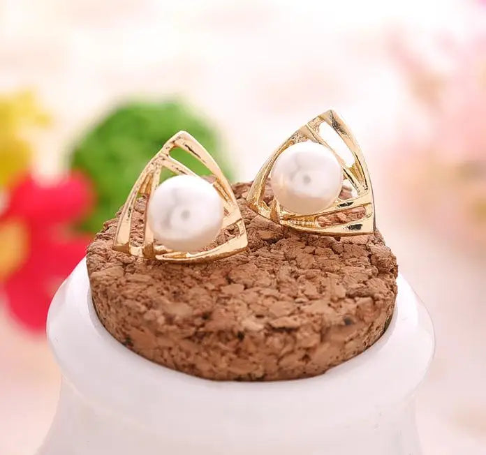 Best Selling Wild Fashion Simple Pearl Bean  Earrings Style Women Girls Earrings Jewelry Wholesale Crystal Earrings Brincos