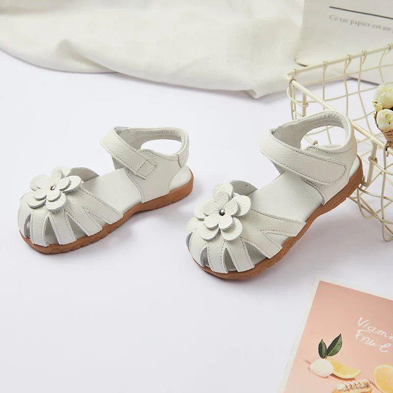 Hot selling little girl flower Sandals kids closed toe princess shoes for summer 3-7years older