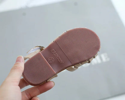 2026 Cross-tied Summer Girls Beach Shoes Classic Black White Pink Roman Sandals Cut-outs Kids Girl Sandals for Children H05144