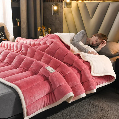Super Soft Warm Throw Blanket Three-Layer Thick Velvet Solid Color Bedspread Coral Fleece Home Throws Adult Bed Cover Winter
