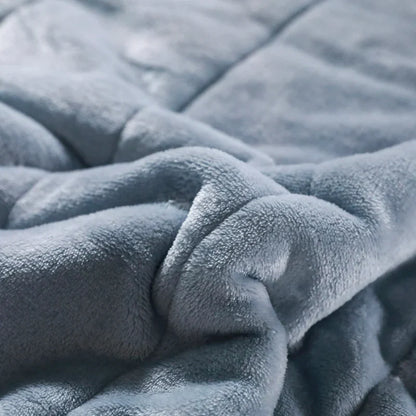 Super Soft Warm Throw Blanket Three-Layer Thick Velvet Solid Color Bedspread Coral Fleece Home Throws Adult Bed Cover Winter