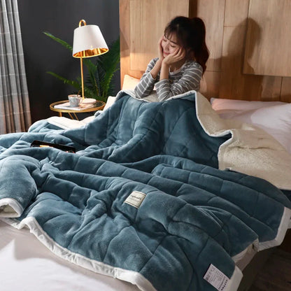Super Soft Warm Throw Blanket Three-Layer Thick Velvet Solid Color Bedspread Coral Fleece Home Throws Adult Bed Cover Winter