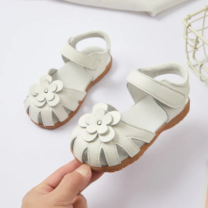 Hot selling little girl flower Sandals kids closed toe princess shoes for summer 3-7years older