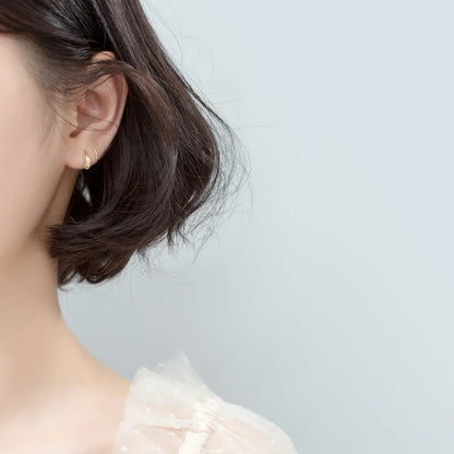 Genuine 925 Sterling Silver Jewelry Personality Minimalist Spiral Snakelike Ear Bones Ear Buckle Stud Earrings for Women