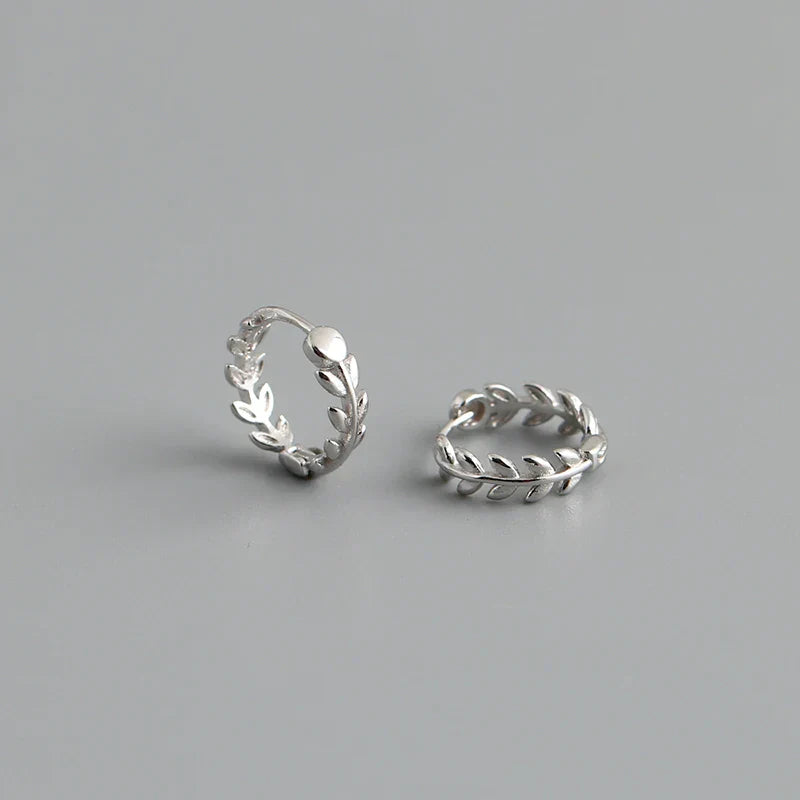 925 Sterling Silver Minimalist 18k Gold Plated Leaf Stud Earrings for Women Charm Teen Party Jewelry Ear Buckle Female