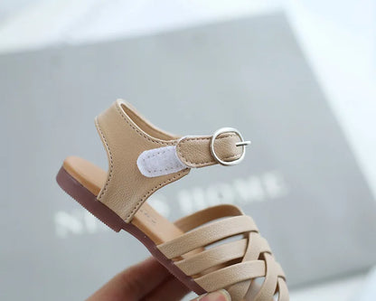 2026 Cross-tied Summer Girls Beach Shoes Classic Black White Pink Roman Sandals Cut-outs Kids Girl Sandals for Children H05144