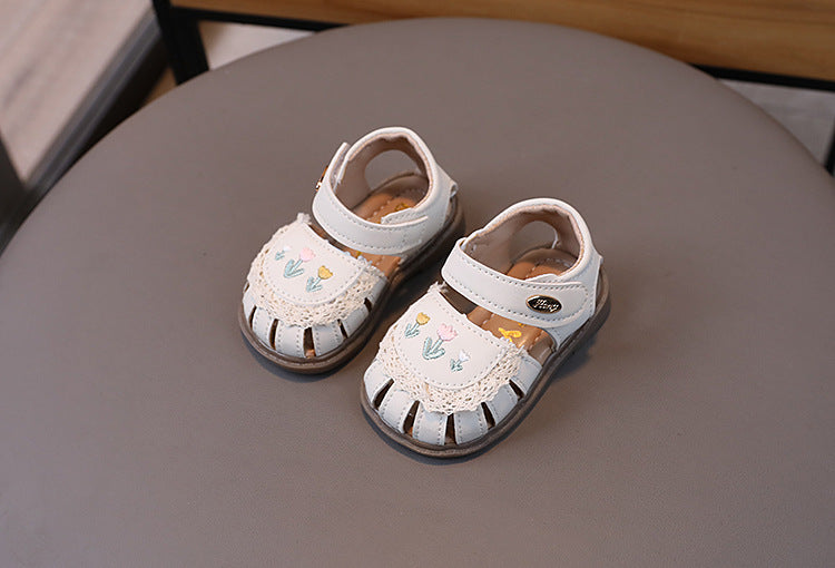 Platform Sandals Retro Children's Shoes Fashion Flroal Sandals for Baby Girl Beach Shoes Beautiful School Kids Shoe Girls H06019