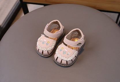 Platform Sandals Retro Children's Shoes Fashion Flroal Sandals for Baby Girl Beach Shoes Beautiful School Kids Shoe Girls H06019