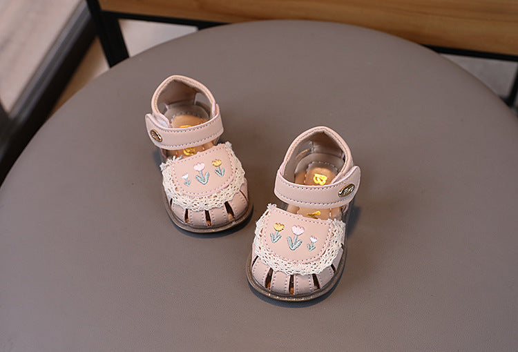 Platform Sandals Retro Children's Shoes Fashion Flroal Sandals for Baby Girl Beach Shoes Beautiful School Kids Shoe Girls H06019
