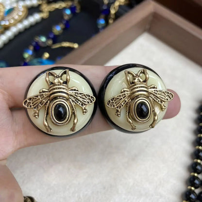 European and American Fashion Trend Retro Art Niche Cute Animal Relief Handmade Beaded Necklace Earring Jewelry Set
