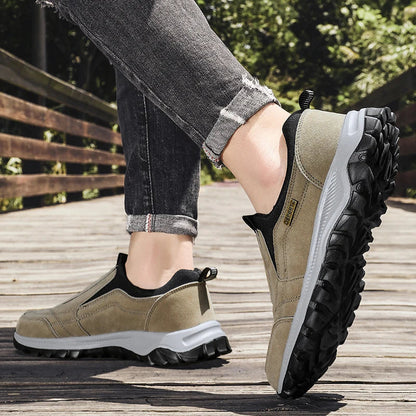 2025 New lightweight casual sports shoes, men's plaque-sized running shoes, loafers, walking and outdoor hiking shoes
