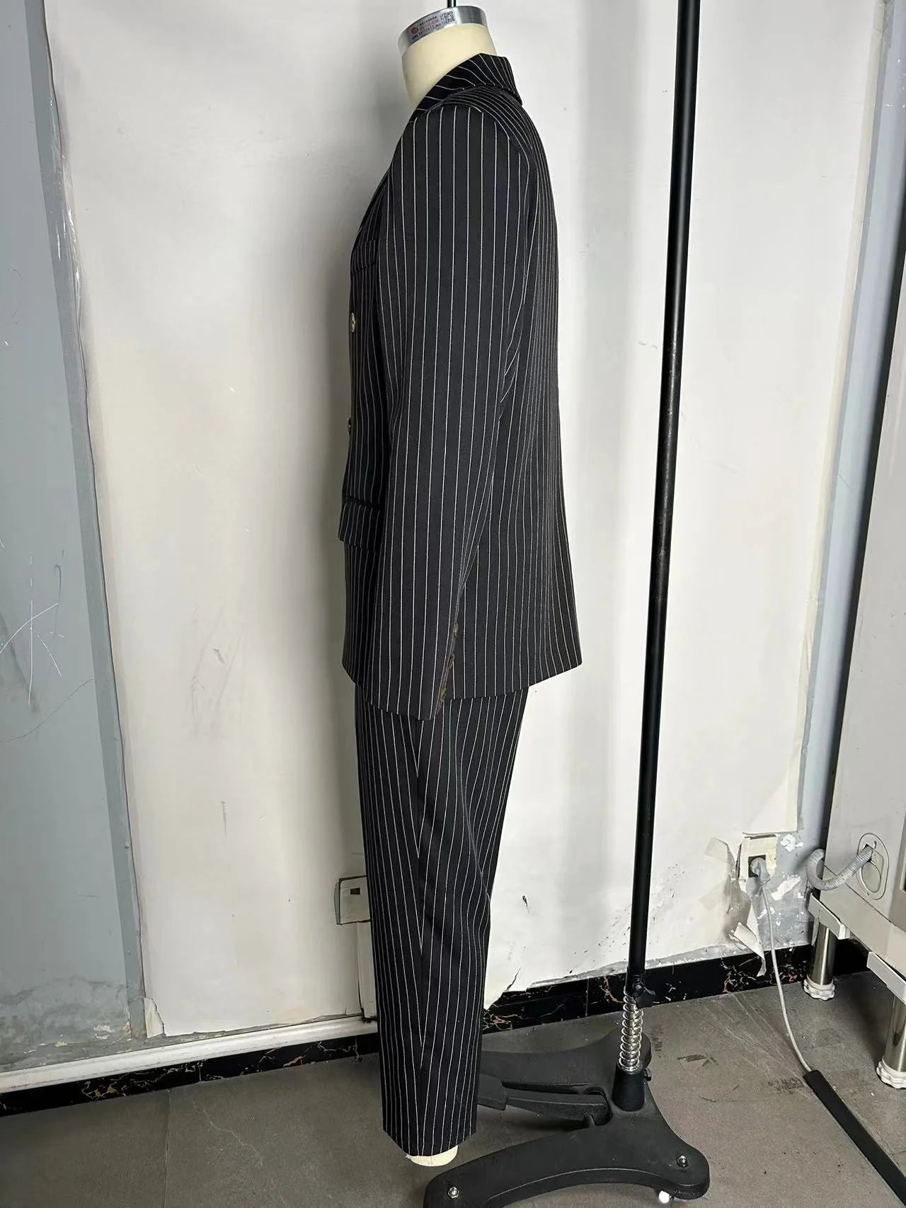 High-quality European and American Men's Clothing, Formal Suits with Stripes, Trousers for Business, Formal Dinners, Weddings