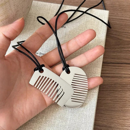 Personality Temperament Comb Pendant Necklace for Women 2024 Trend New Delicate Design Jewelry Fashion Accessories