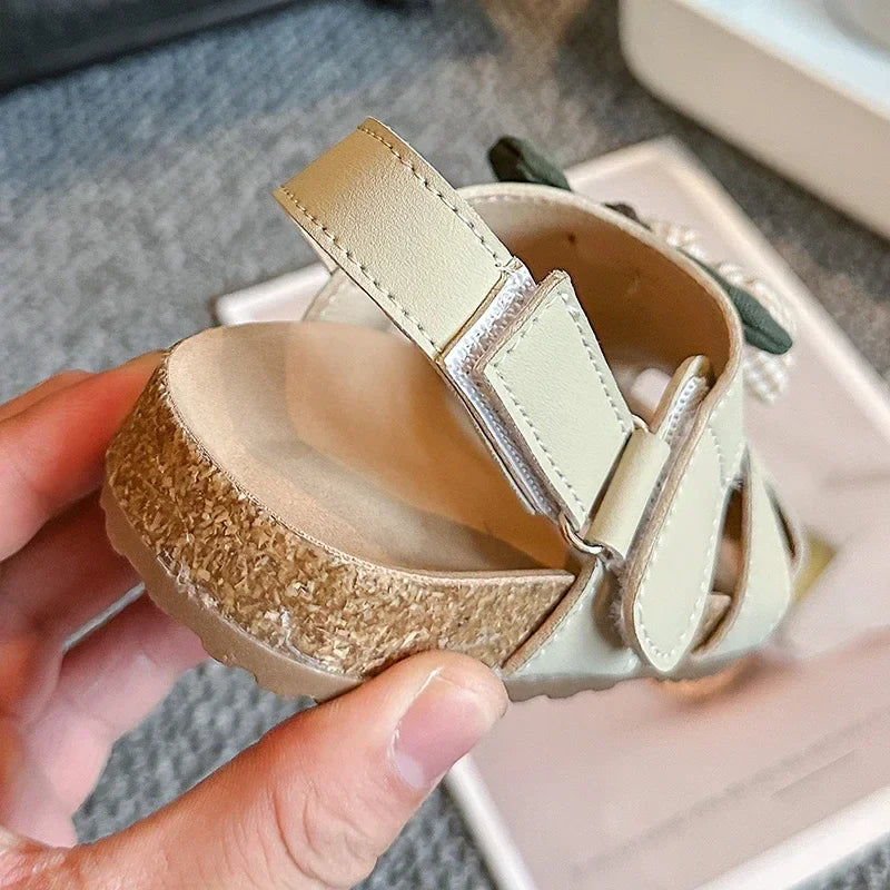 2025 Children Sandals for Girls Summer New Fashion Korean Style Soft Bottom Anti-slippery Versatile Cut-outs Princess Beach Shoe