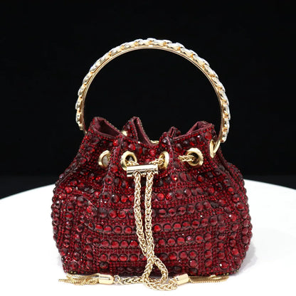 Pointed Shoes And The Same Style Envelope Bag Two Ways To Wear Fashion Shoes And Shoulder Bags