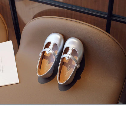 2025 new style soft soled leather shoes for little girls, fashionable and versatile princess shoes, children's college style