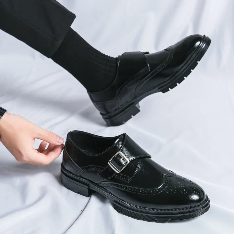 Fashion Formal Wedding Shoes Men Trend Casual Business Leather Shoes For Men High Quality Social Brogues Leather Shoes Male