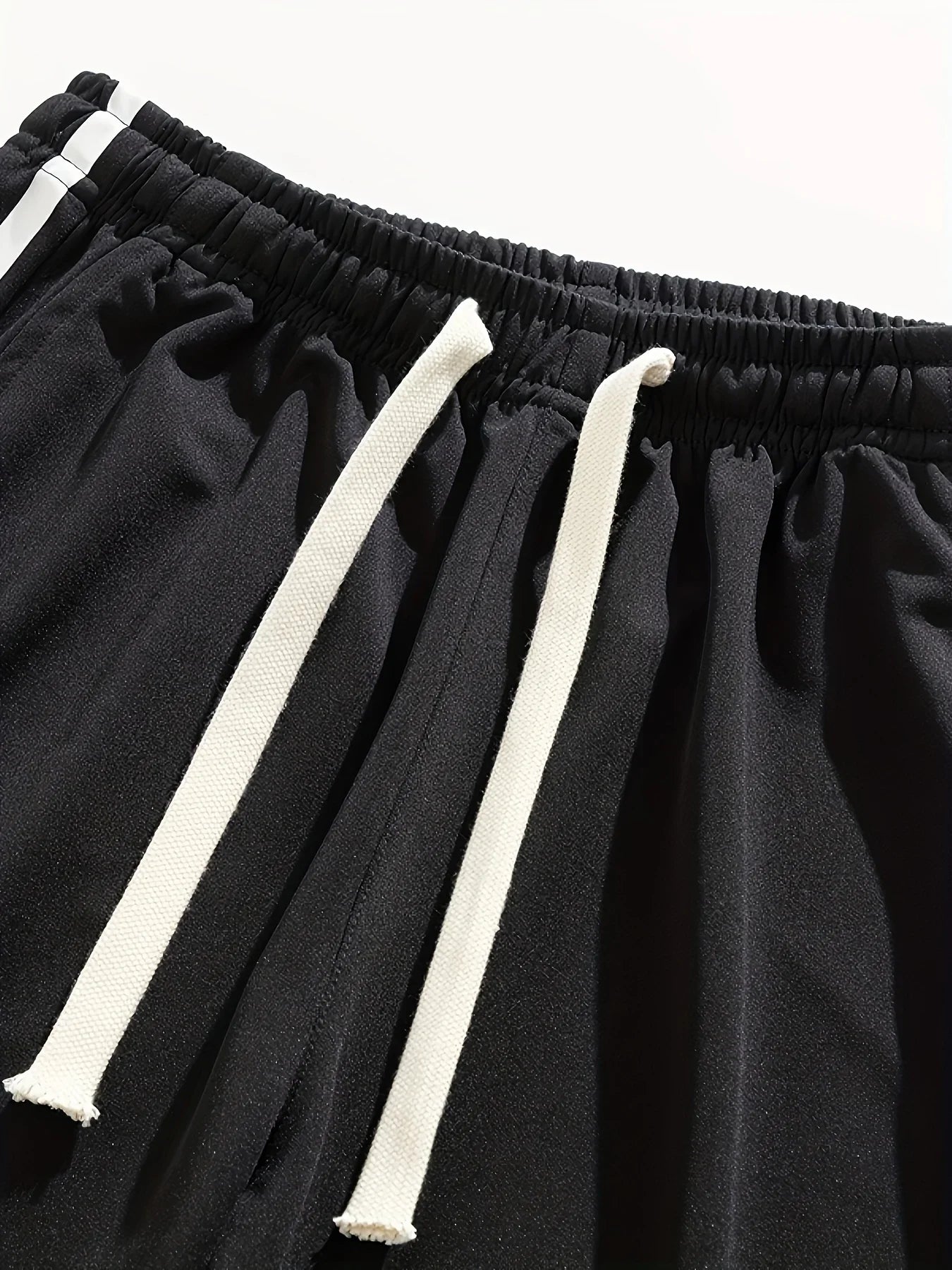 Men's summer sweatpants with drawstrings and pockets, quick-drying loose fit, smart casual jogging bottoms for outdoor activitie