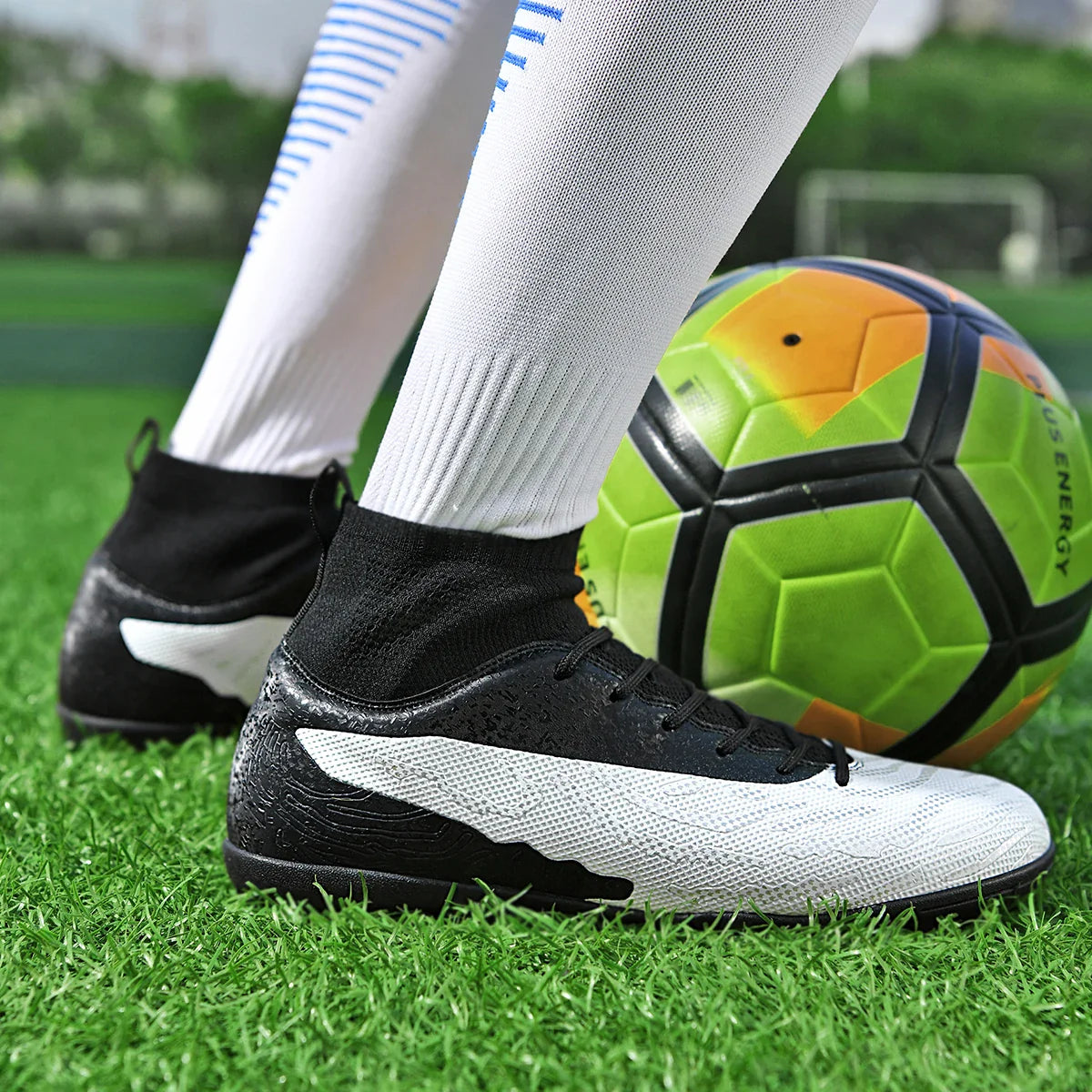 Men & Women TF Stud Football Boots, Anti-slip, Leather Material, Suitable for Student & Adult Training, Artificial & Natural Gra