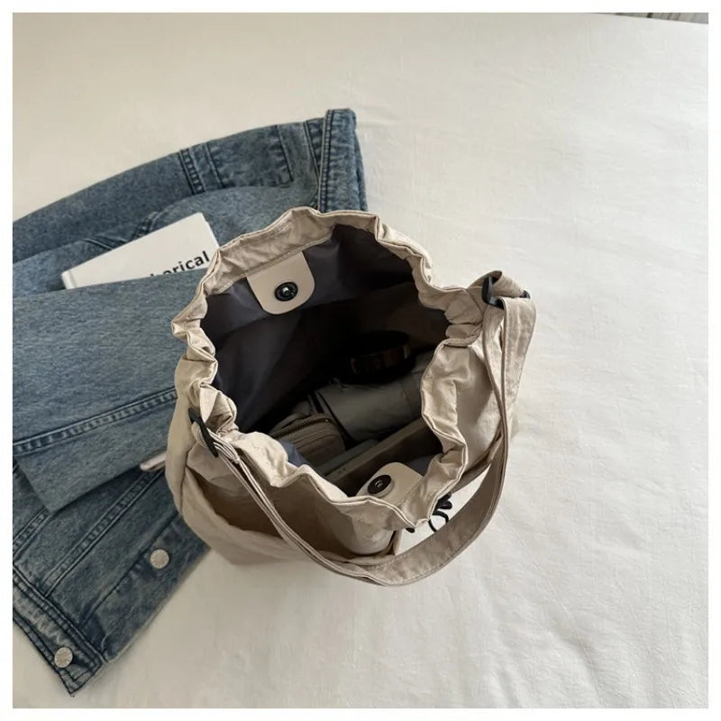 Large Capacity Versatile Shoulder Bag for Women's Summer Popular Lightweight Crossbody Bag Minimalist Tote Handbag