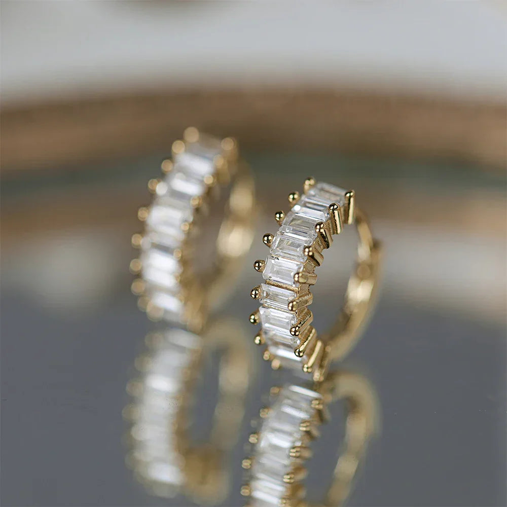 925 Sterling Silver Ear Buckle Snake Twisted Round Circle Microinlaid Zirconia Hoop Earrings For Women Pendientes Aro Rojos