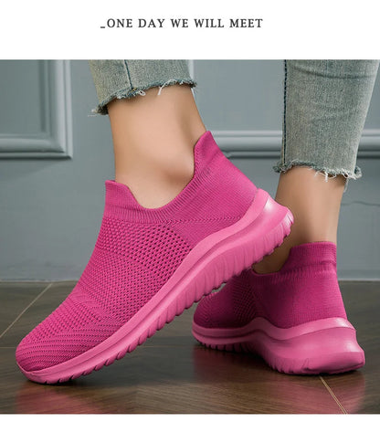 Men Shoes Sneakers Breathable Mesh Slip on Running Shoes Outdoor Non-Slip Couple Jogging Training Hiking Sports Shoes