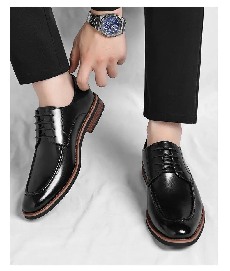 Fashion Designer's New Gentleman's Brown and Black Lace-up Men's Formal Leather Shoes