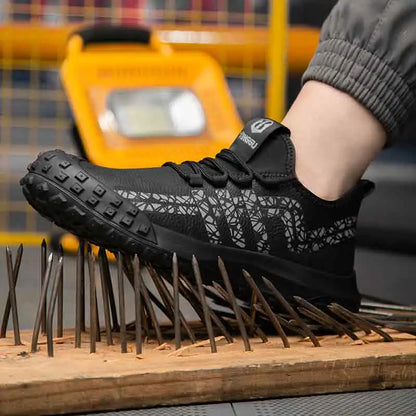 New insulated anti smashing, anti piercing, anti slip, and anti splashing work shoes for men's safety shoes