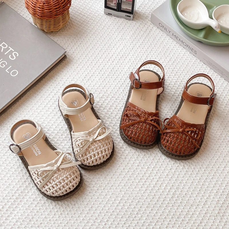 Kids Summer Casual Sandals Sweet Bow Girls Woven Flat Shoes Non-slip Children's Hollow-out Beach Sandals for School Daily Wear