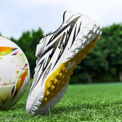 New Kid Professional Football Boots Soccer Shoes Match Boys Sports Shoes Comfortable Sneakers Match Outdoor Non-Slip Unisex