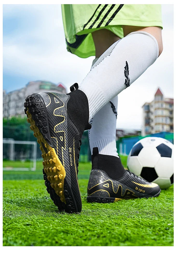 New Fashion Soccer Boots Men Professional Lightweight Sock Men's Football Shoe Outdoor Non-slip Original Football Boot Sneakers
