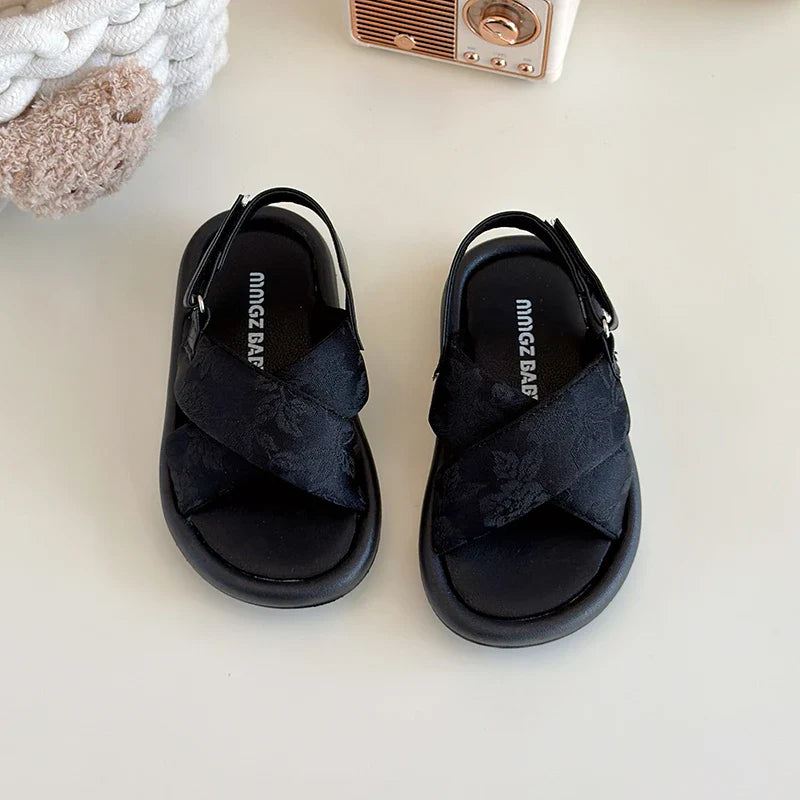 Girls Summer Beach Shoes Ethnic Style Kids Casual Sandals Soft Sole Fashion Children Retro Princess Shoes 2025 Summer New