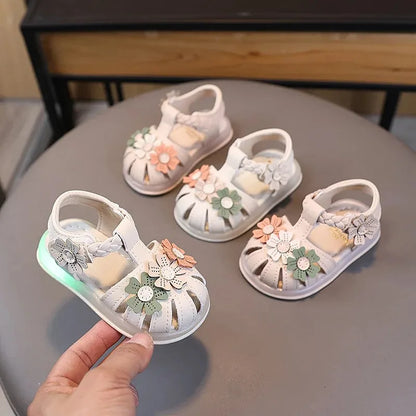 Girls Summer Fashion Light Hollow Breathable Sandals Toe Anti Kick Children Princess Shoes Toddler Toe Flower Toddler Shoes