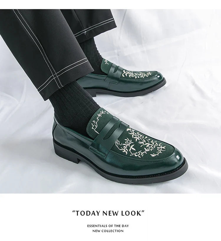 Green Embroidered Man Formal Shoes Autumn Men's Loafers Shoes High Quality Casual Leather Shoes for Men chaussure hommes cuir