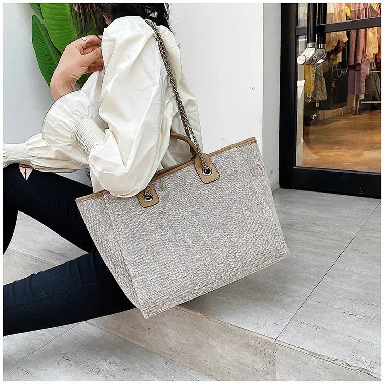 Fashion Make Up Designer Big Women's 2025 New Korean Fashion Casual Large Capacity Shoulder Crossbody Chain Tote Bag