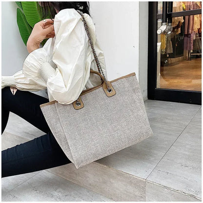 Fashion Make Up Designer Big Women's 2025 New Korean Fashion Casual Large Capacity Shoulder Crossbody Chain Tote Bag