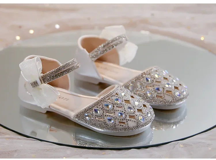 Girls Sandals Shiny Crystal Ins Trendy 2026 Summer New Kids Princess Shoes Mesh Lace Bows Girls Dance Shoes Elegant Hollowed-out