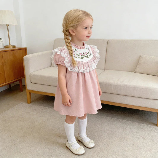Vestido de princesa infantil bordado de algodão de manga curta, nova roupa de verão para irmãs 2026, vestido de renda para festa de aniversário de bebê de 2 a 6 anos